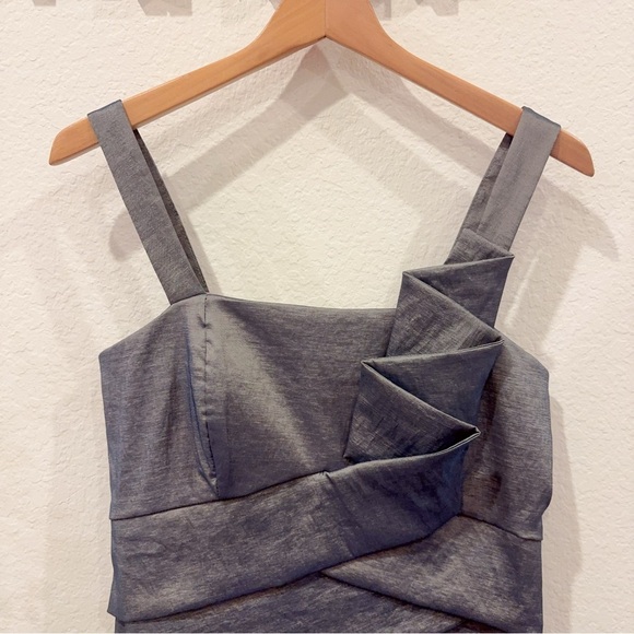 NW Collection Grey Metallic Tiered Mini Dress Preowned Size M - Picture 3 of 8